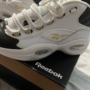 NEW NEVER WORN Reebok Iverson Basketball Shoes